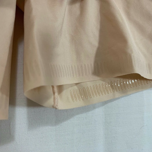 Spanx Womens NWT Thinstincts Girl Short Underwear Shapewear Size XS - Picture 3 of 5